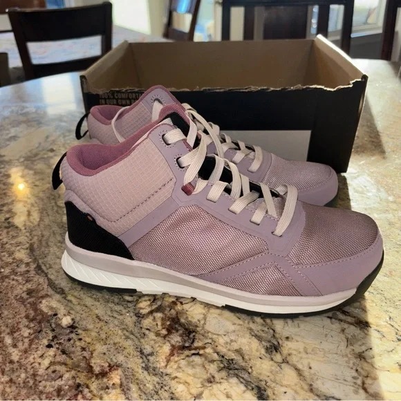 BOGS Composite Toe Shoes NEW - Picture 2 of 11